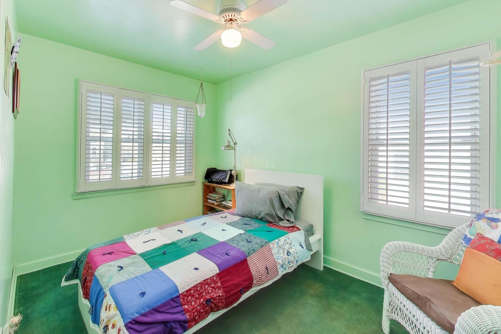 365 N Walnut Street, Elmhurst, IL 60126