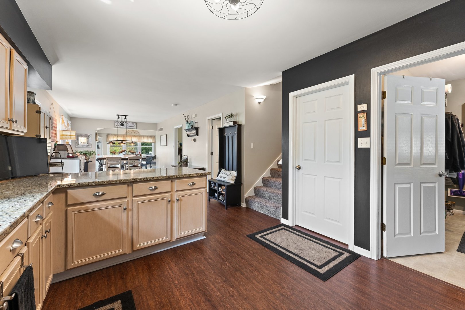 19061 Wentworth Avenue, Lansing, IL 60438