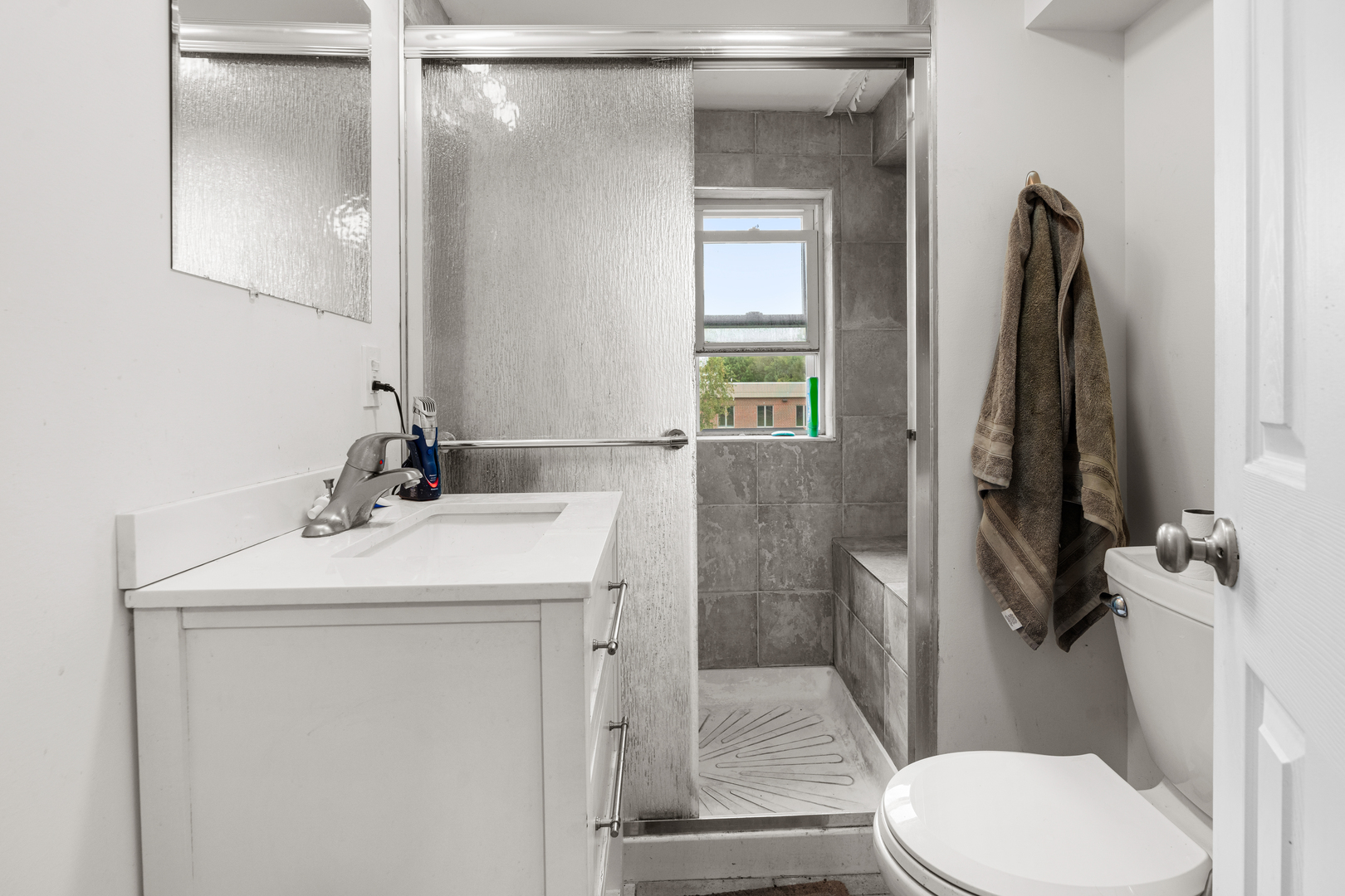 19061 Wentworth Avenue, Lansing, IL 60438