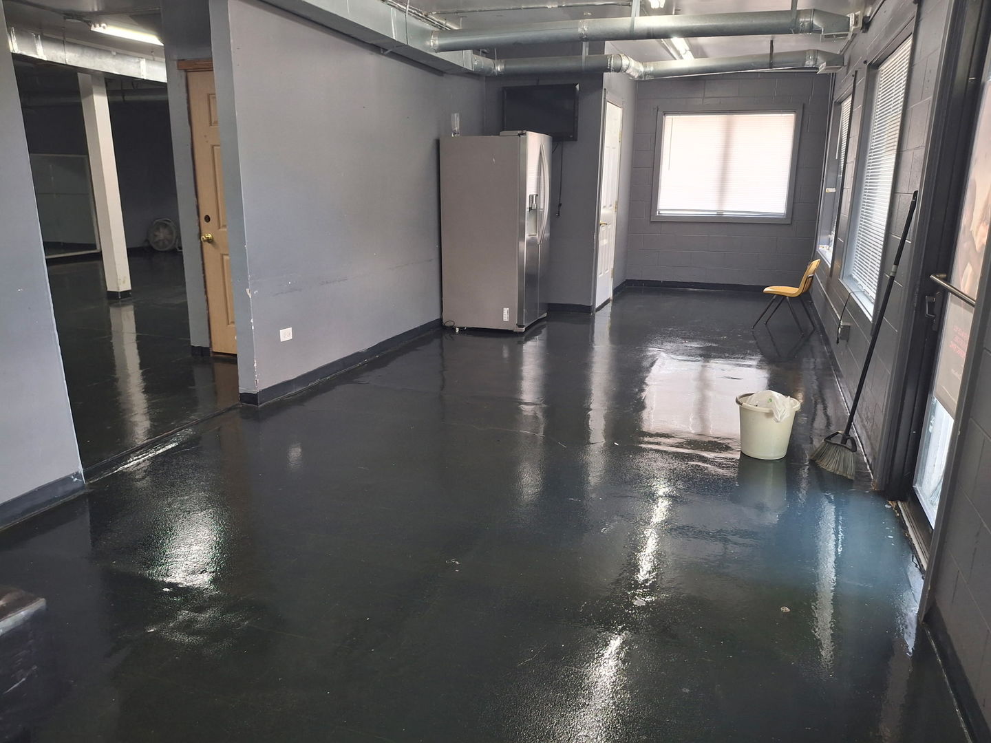 1054 S 5th Street #1, Aurora, IL 60505