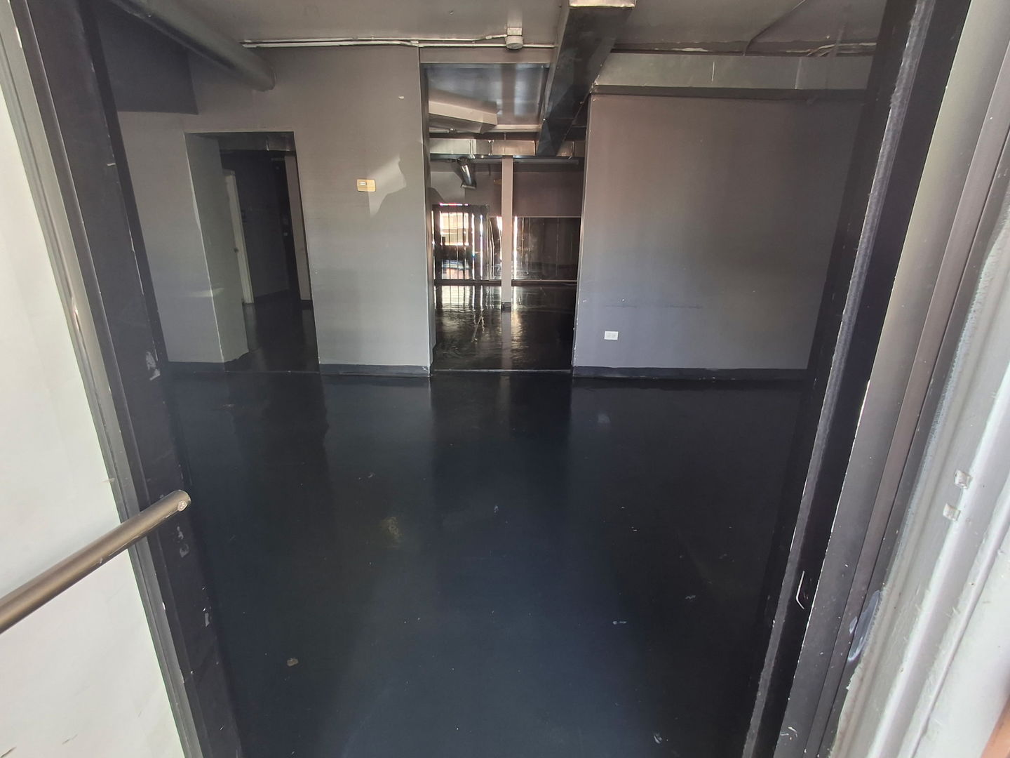 1054 S 5th Street #1, Aurora, IL 60505