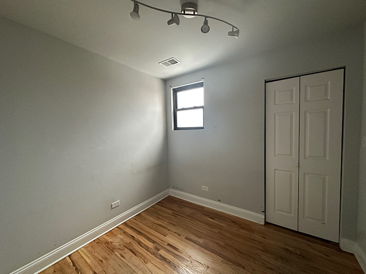 7334 N Winchester Avenue #2E, Chicago, IL 60626