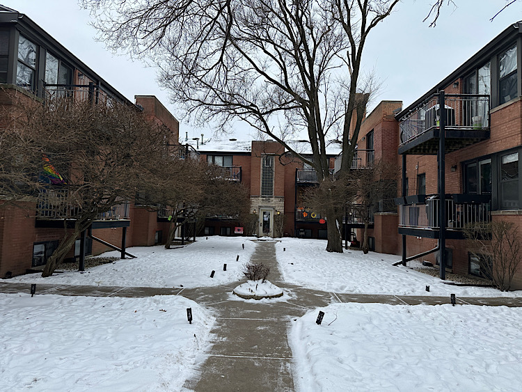 7334 N Winchester Avenue #2E, Chicago, IL 60626