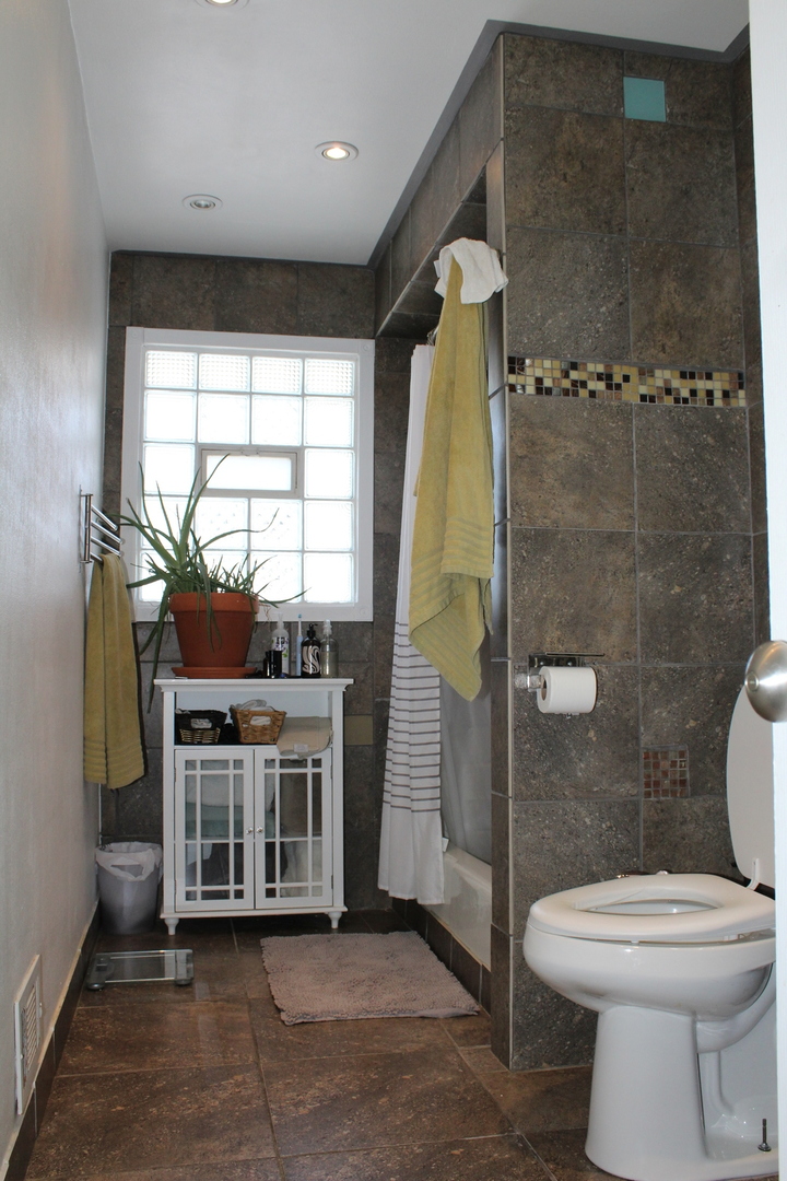 21912 Gailine Avenue, Sauk Village, IL 60411