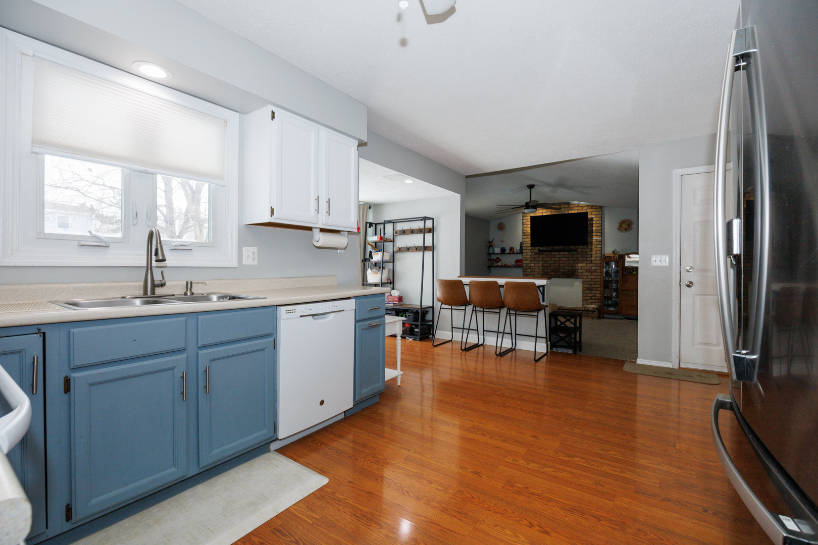 312 Clover Court, Bloomington, IL 61701