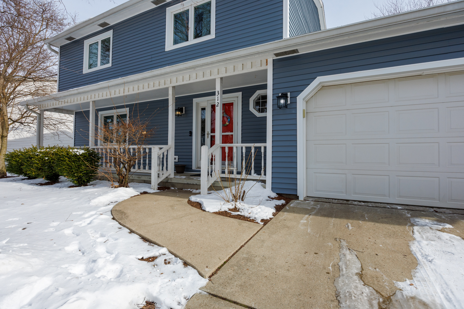 312 Clover Court, Bloomington, IL 61701