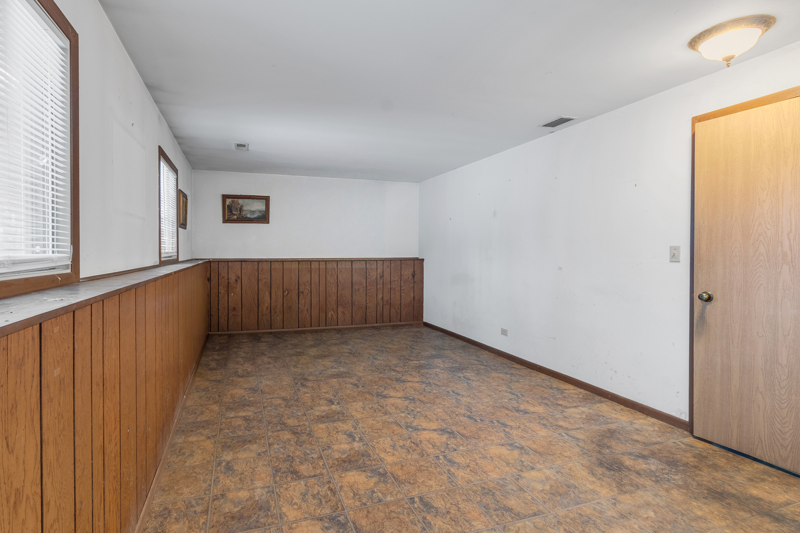 809 Thompson Avenue, Winthrop Harbor, IL 60096