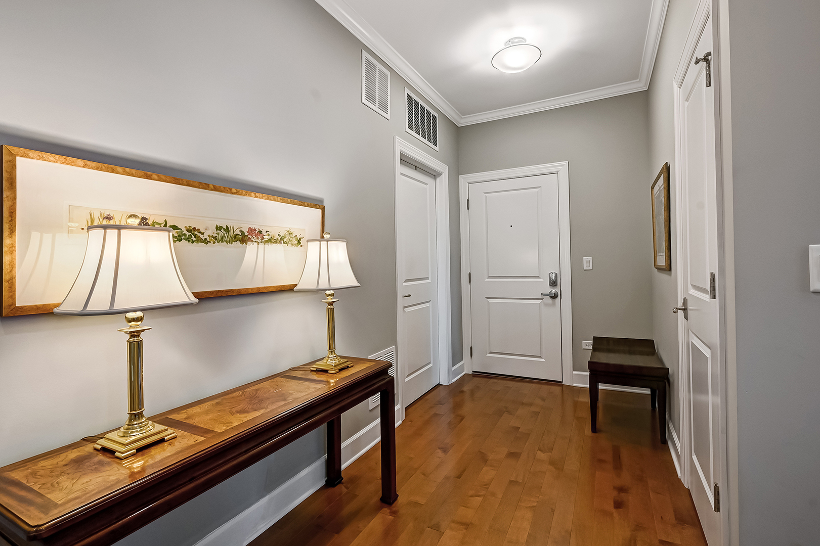 7 E KENNEDY Lane #201, Hinsdale, IL 60521