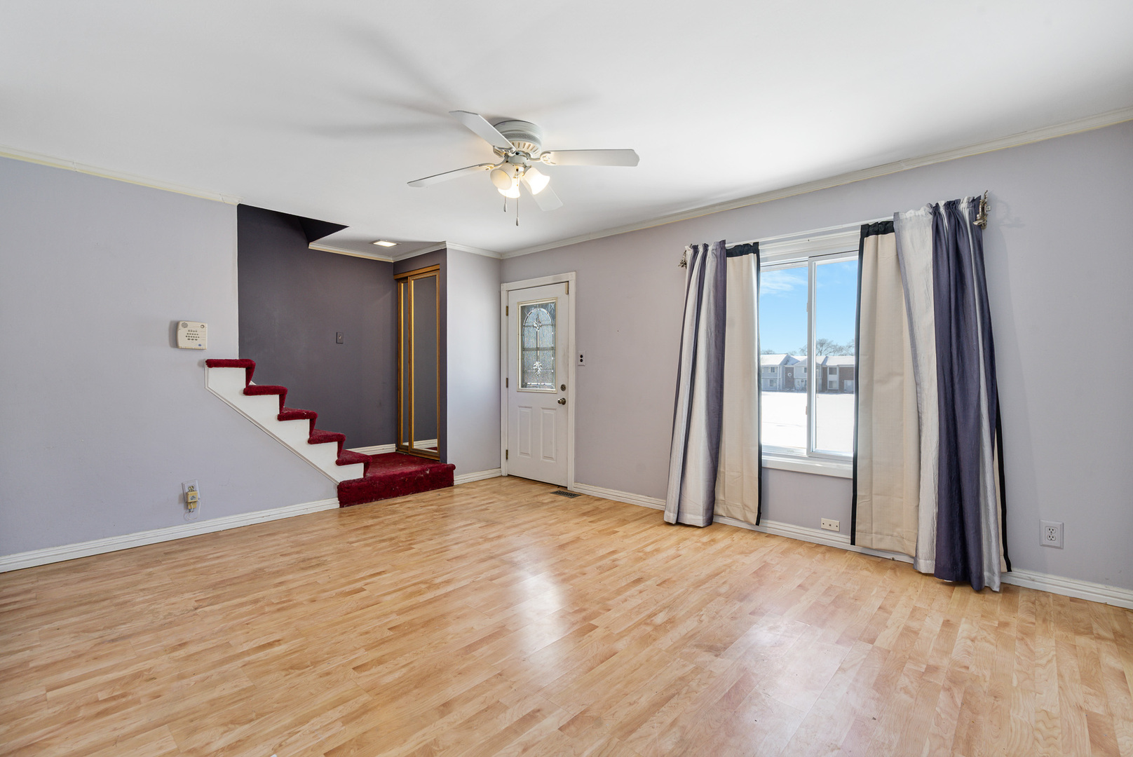 451 YORKSHIRE Square, Bolingbrook, IL 60440