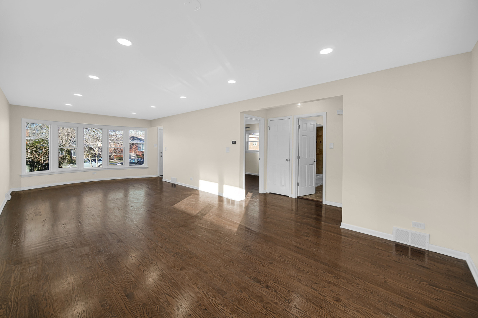 591 Paxton Avenue, Calumet City, IL 60409