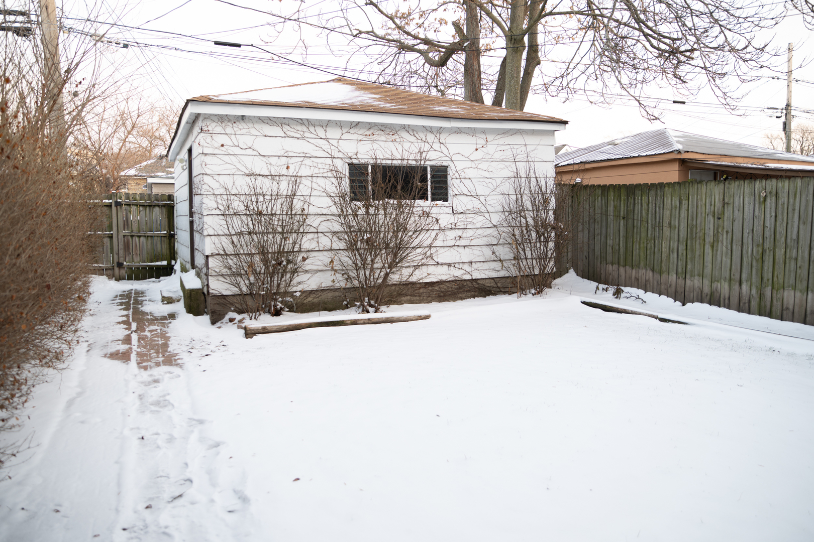 1429 N Linder Avenue, Chicago, IL 60651