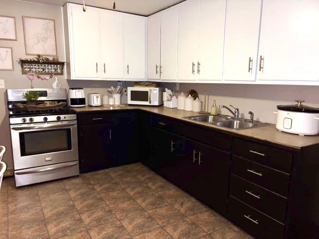 3330 Airport Road, Peru, IL 61354