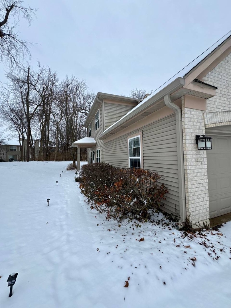 5261 Pebble Lane, Crystal Lake, IL 60012