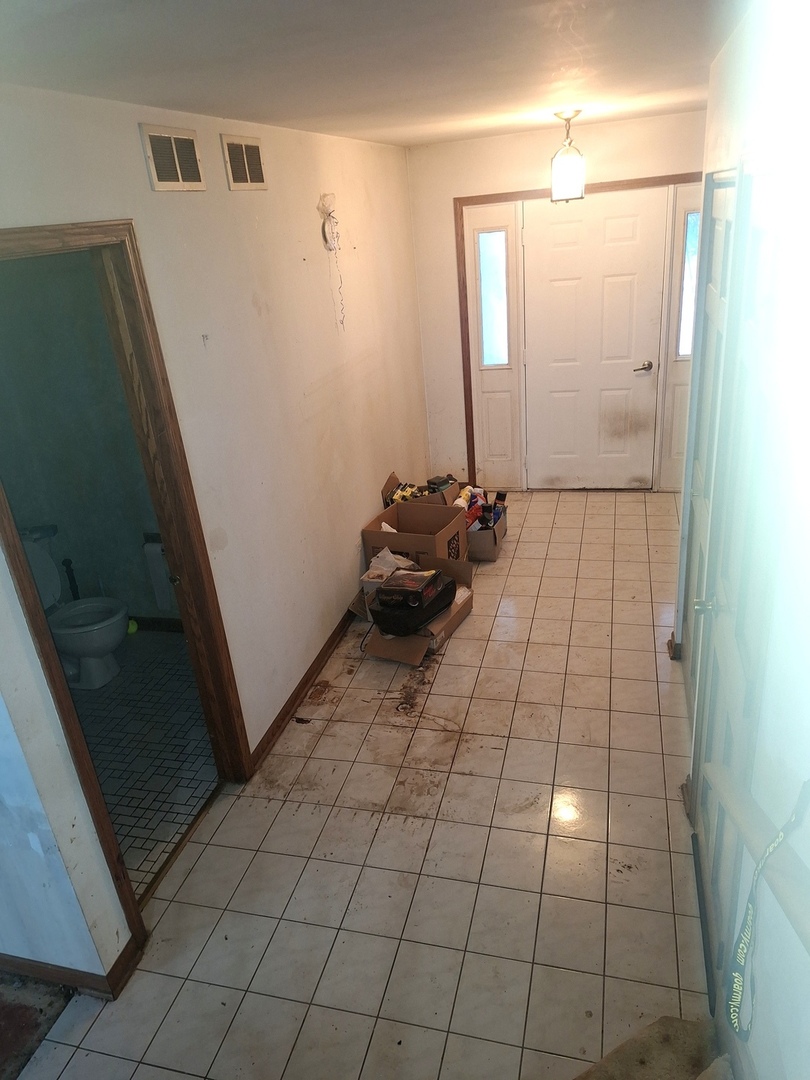 8021 W Old Mill Road, Frankfort, IL 60423