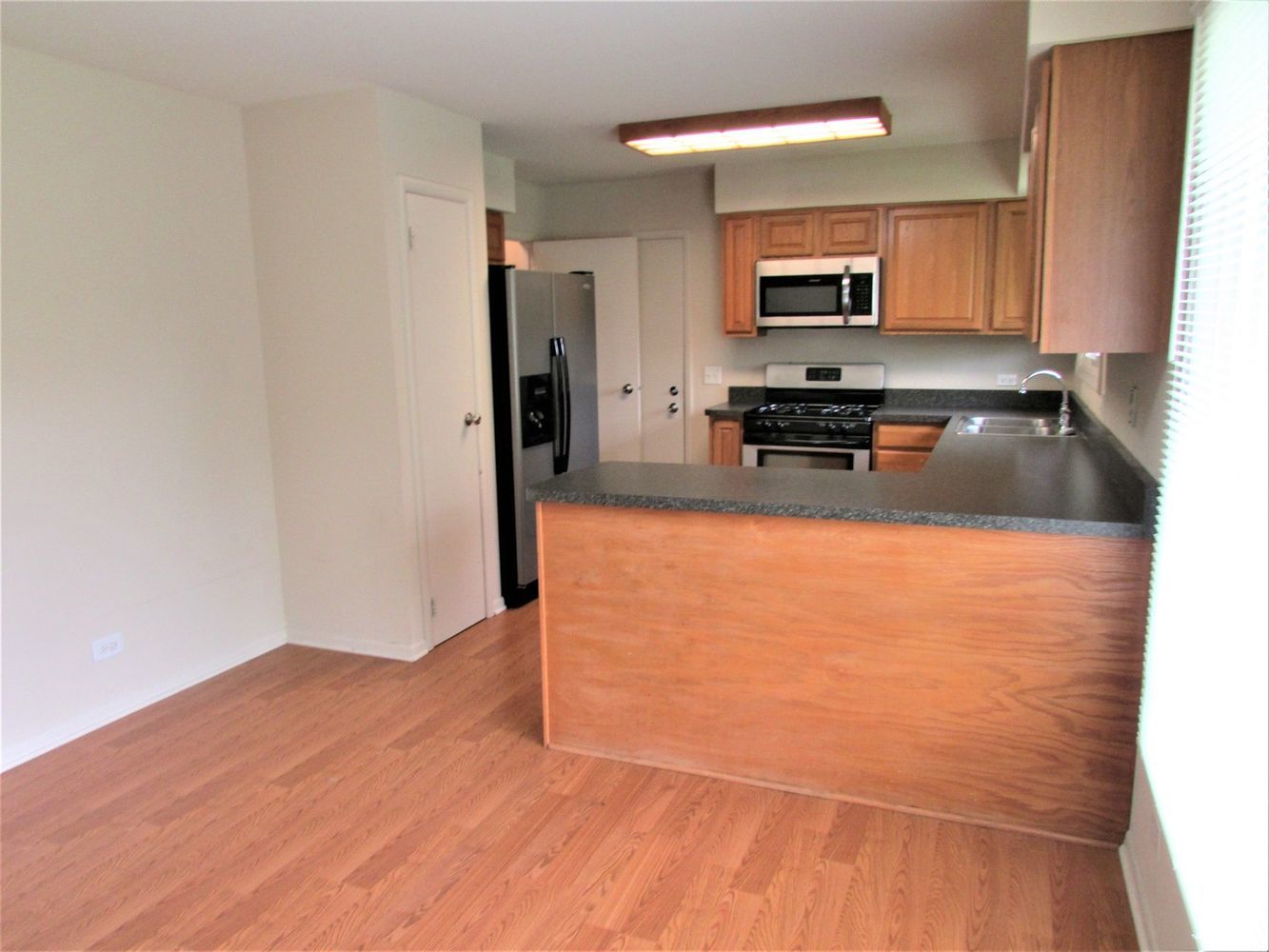 1912 Orchard Lane, McHenry, IL 60050