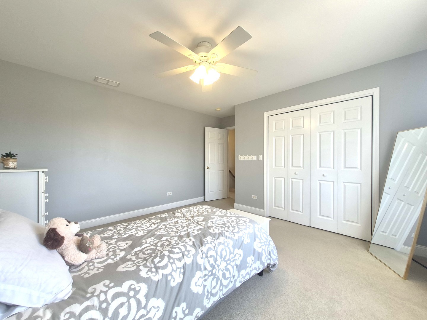 22648 Maddeline Lane, Frankfort, IL 60423