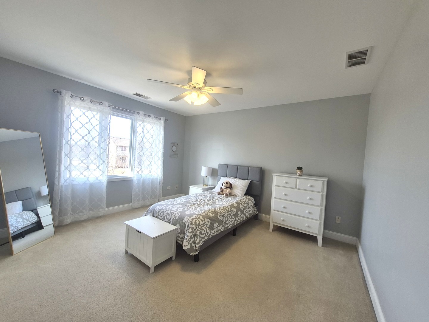 22648 Maddeline Lane, Frankfort, IL 60423