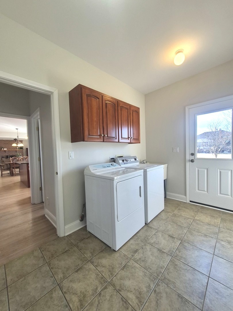 22648 Maddeline Lane, Frankfort, IL 60423