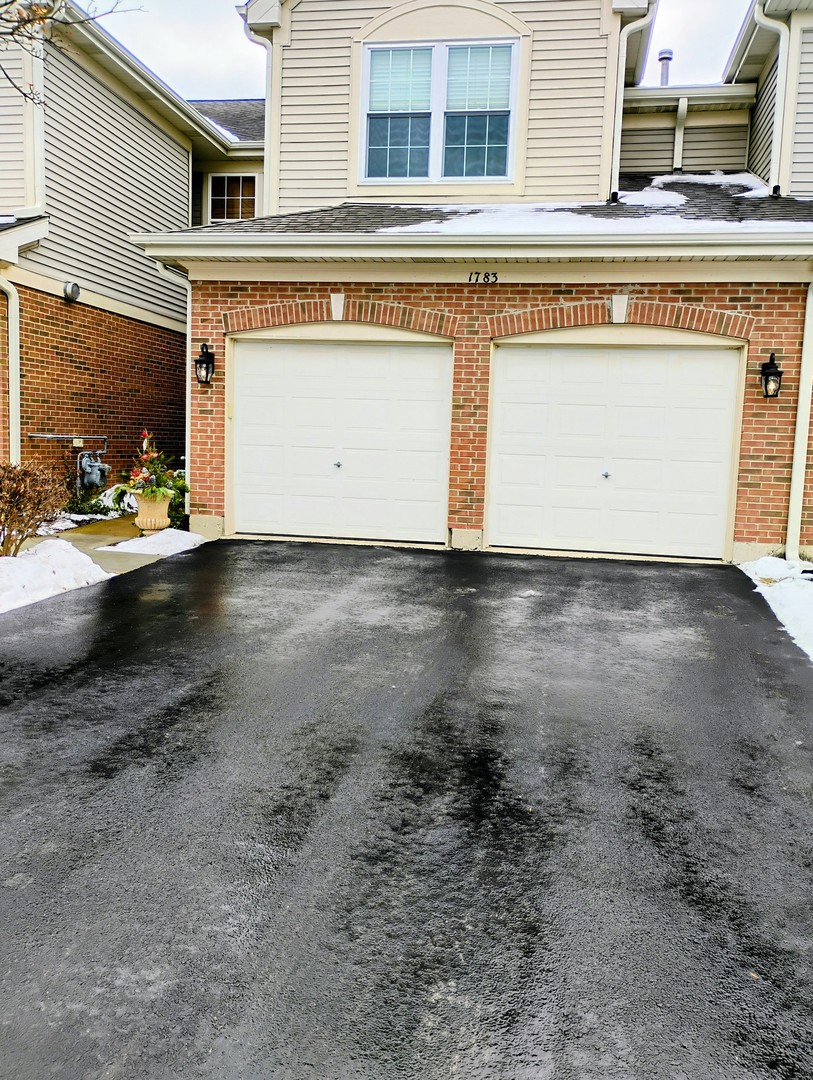 1783 Briggs Court, Lisle, IL 60532