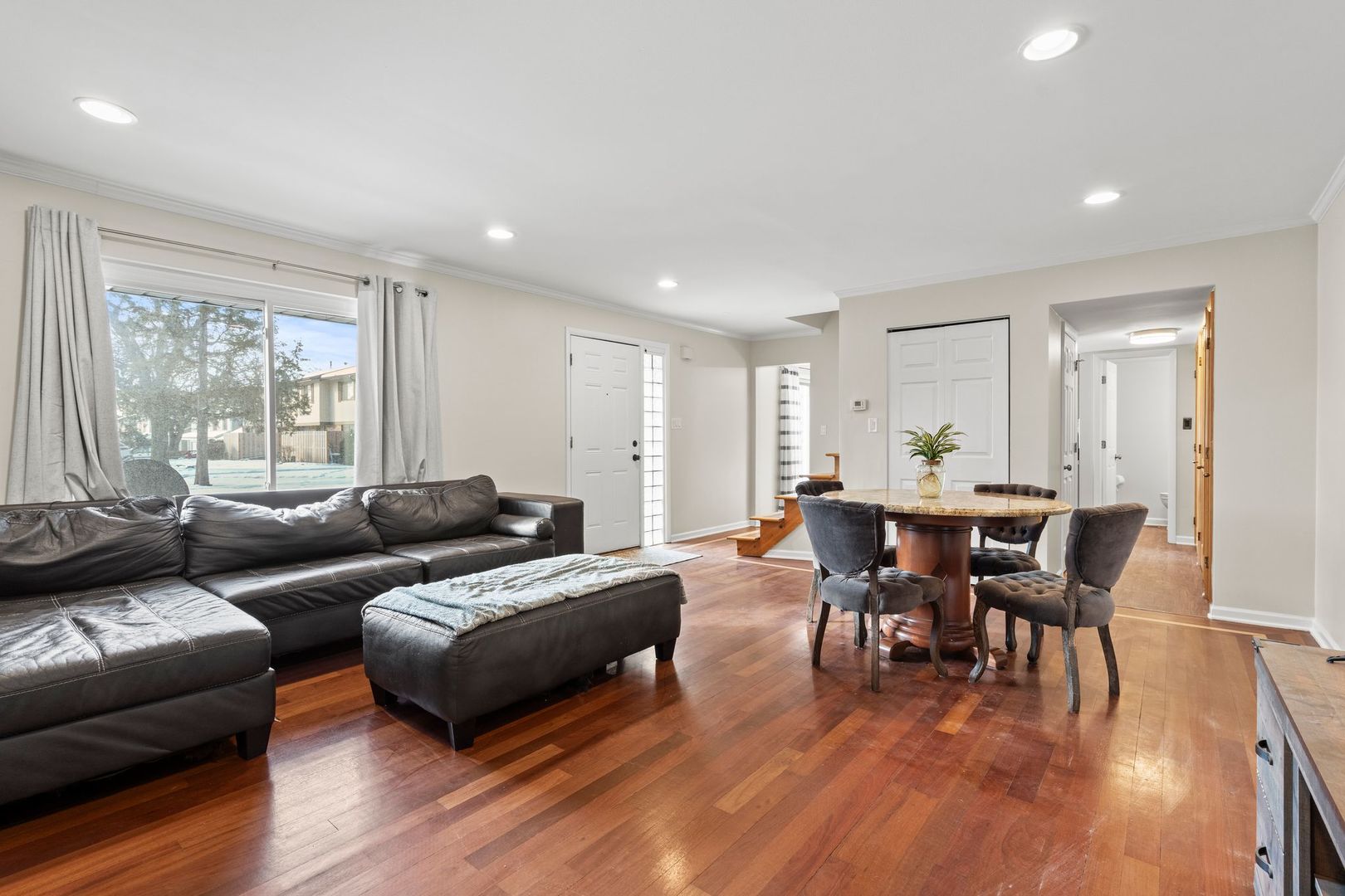 7344 Country Creek Way #3, Downers Grove, IL 60516