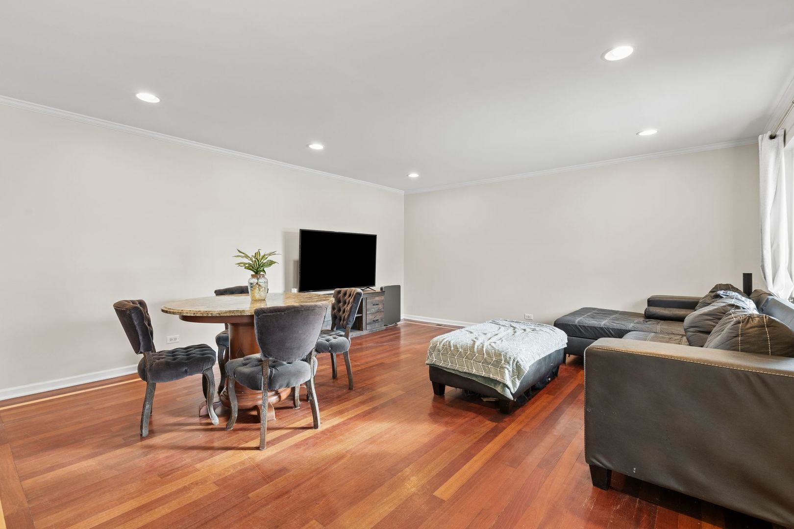 7344 Country Creek Way #3, Downers Grove, IL 60516