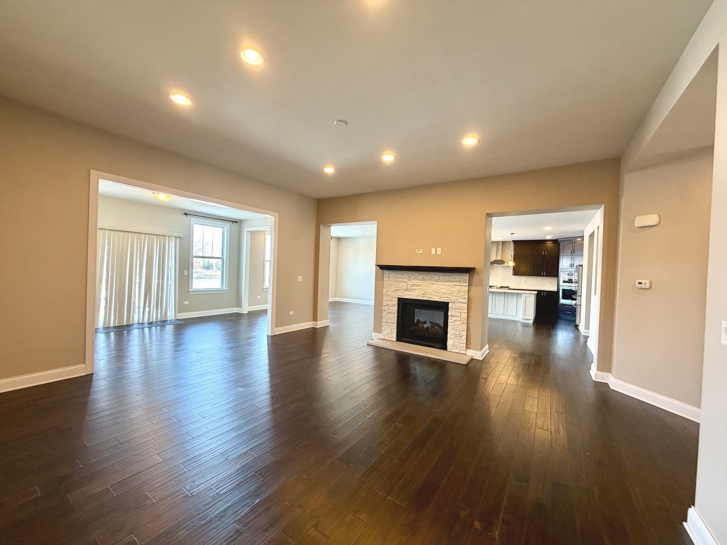 3907 Nannyberry Street, Naperville, IL 60564