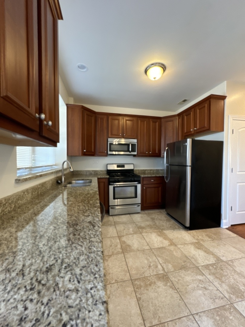 6506 S Ellis Avenue, Chicago, IL 60637