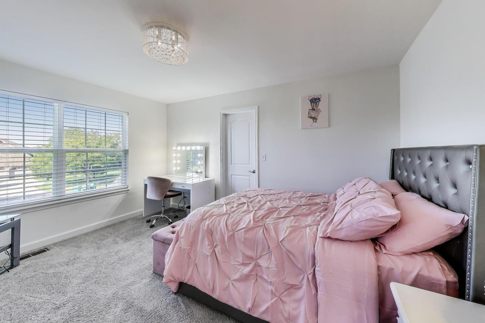 27100 Timber Wood Court, Plainfield, IL 60585