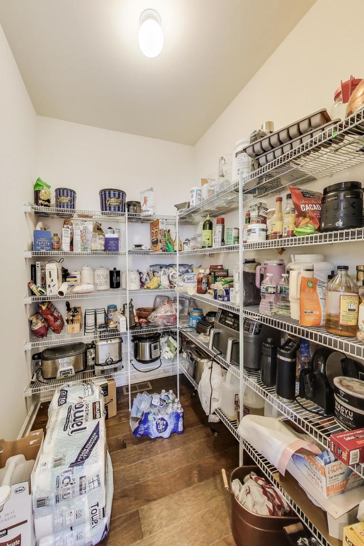 27100 Timber Wood Court, Plainfield, IL 60585