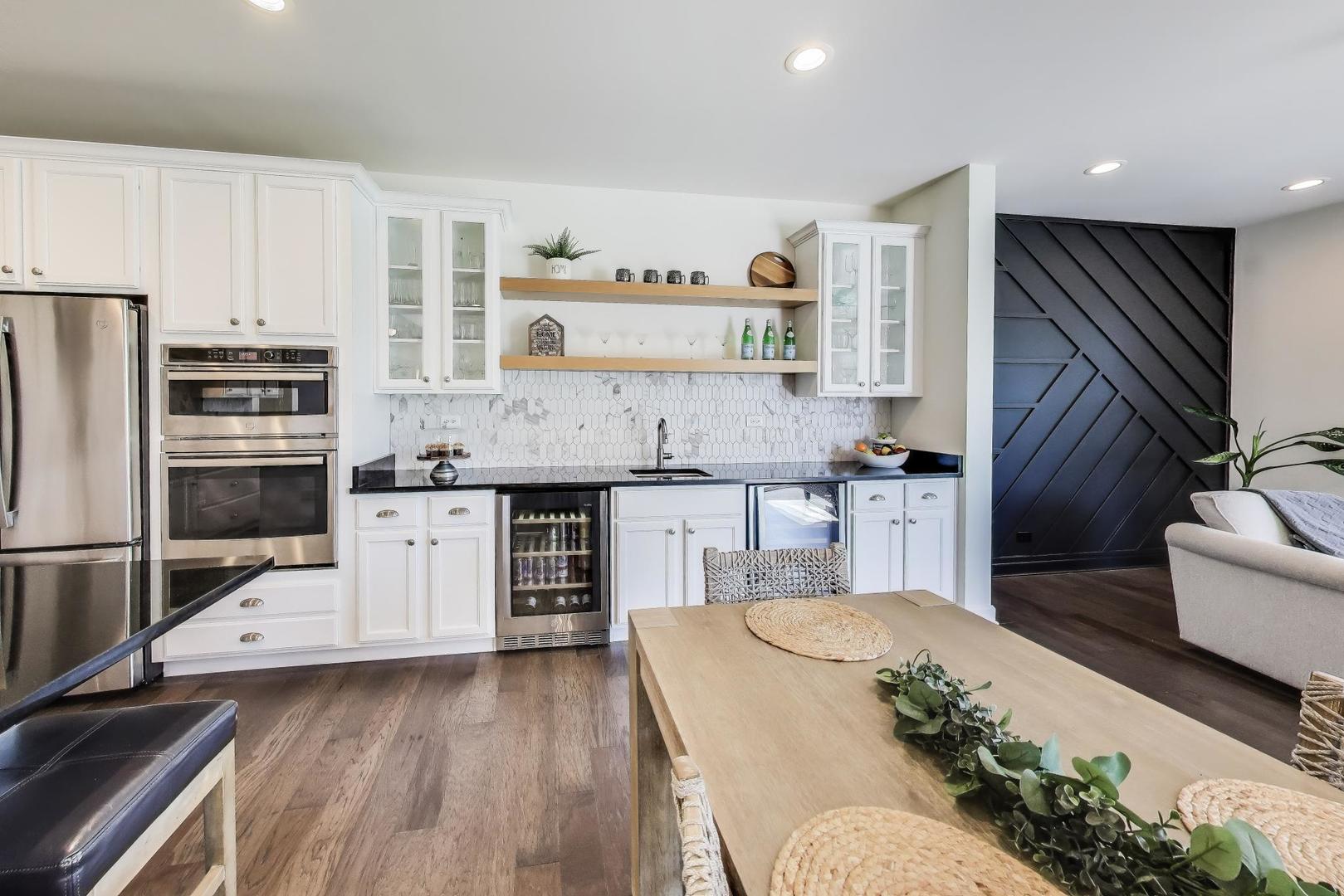 27100 Timber Wood Court, Plainfield, IL 60585