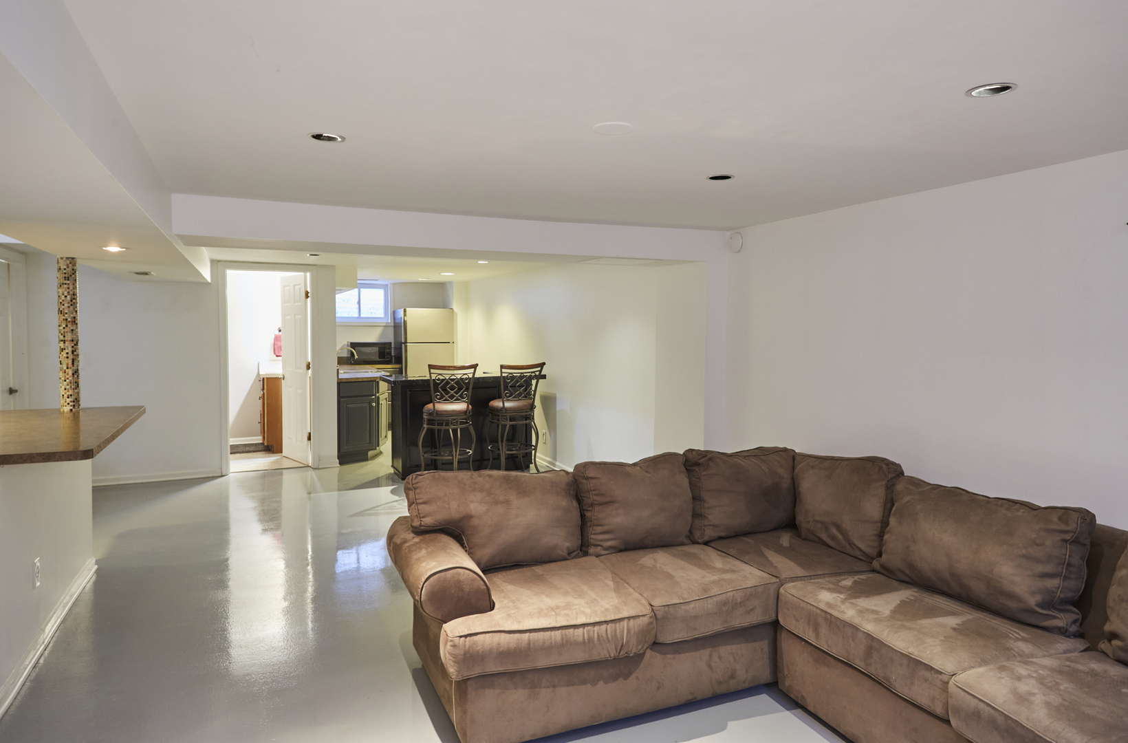 3N264 N Howard Avenue, Elmhurst, IL 60126