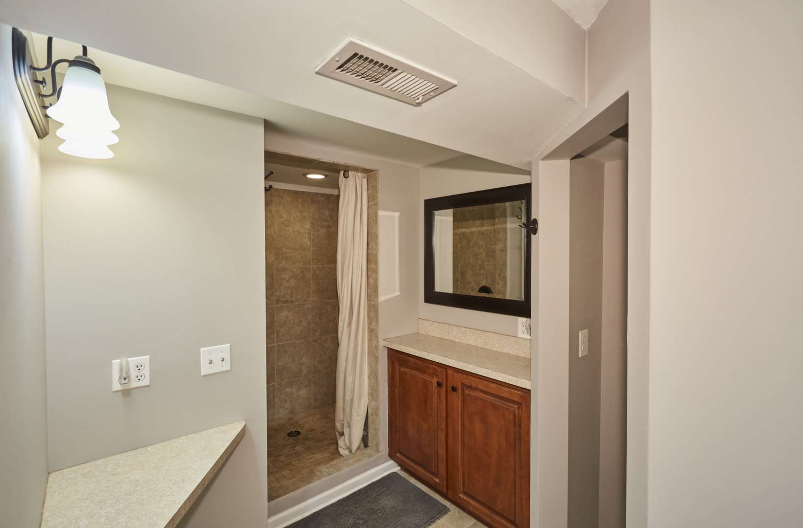 3N264 N Howard Avenue, Elmhurst, IL 60126