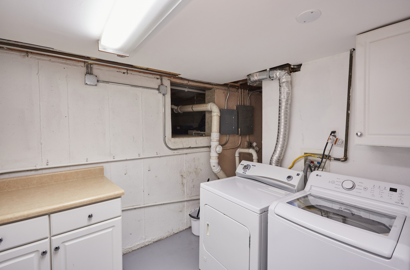 3N264 N Howard Avenue, Elmhurst, IL 60126