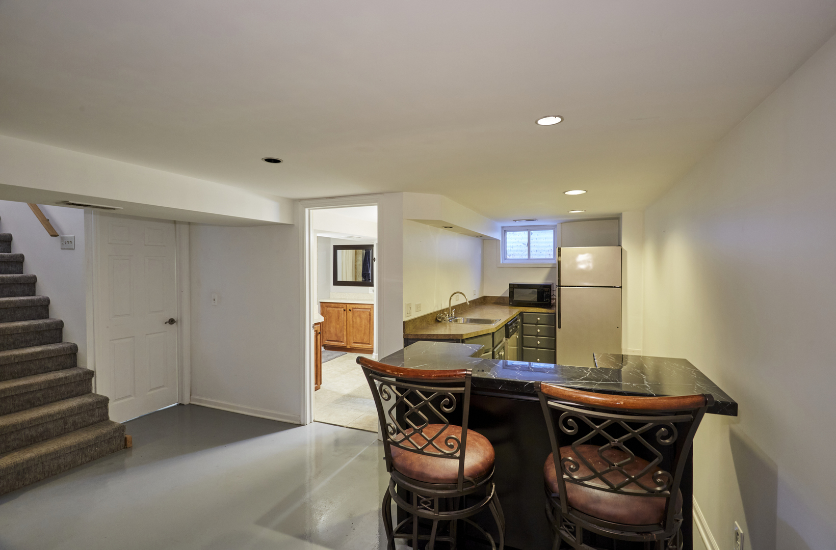 3N264 N Howard Avenue, Elmhurst, IL 60126