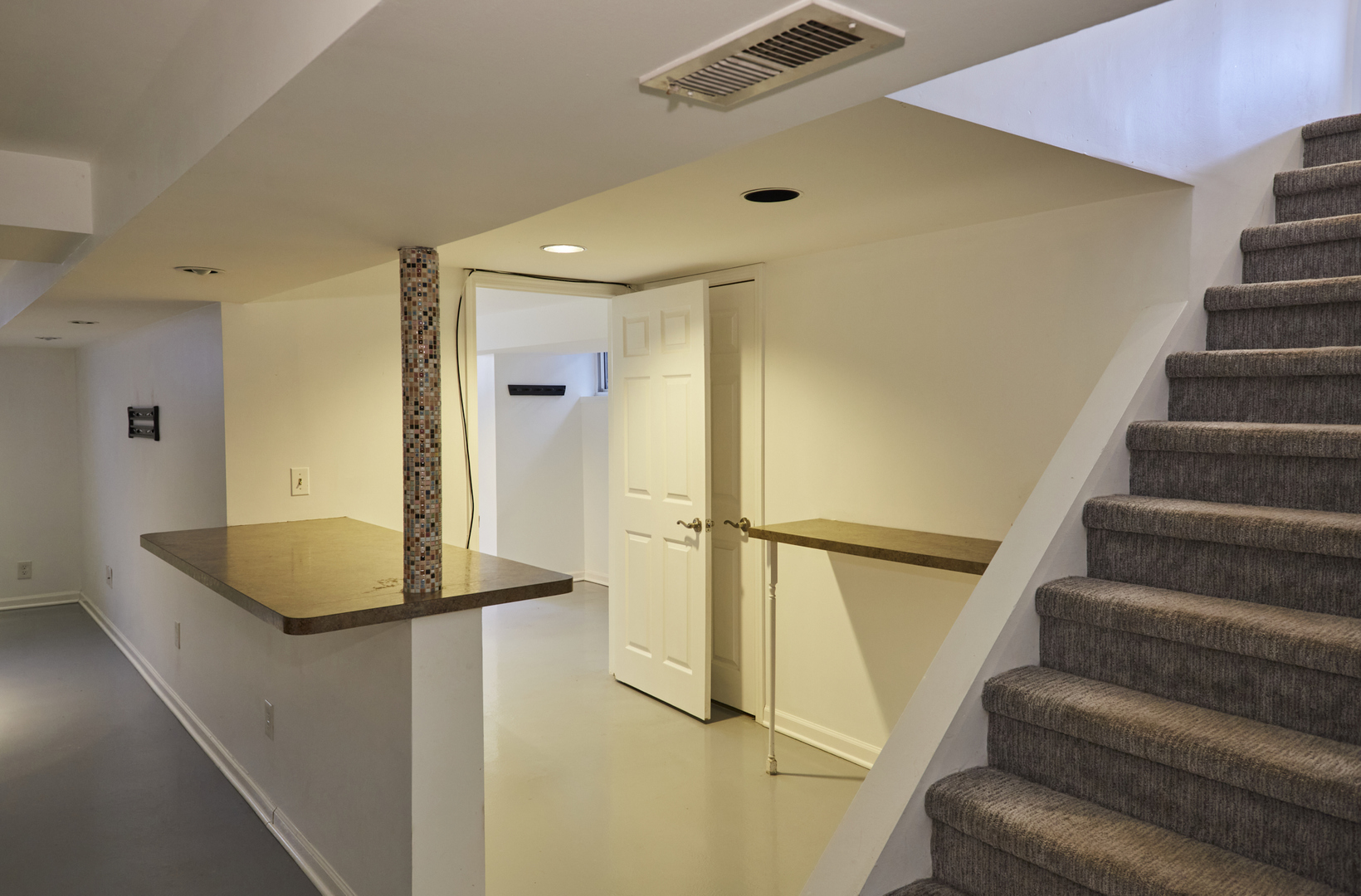 3N264 N Howard Avenue, Elmhurst, IL 60126