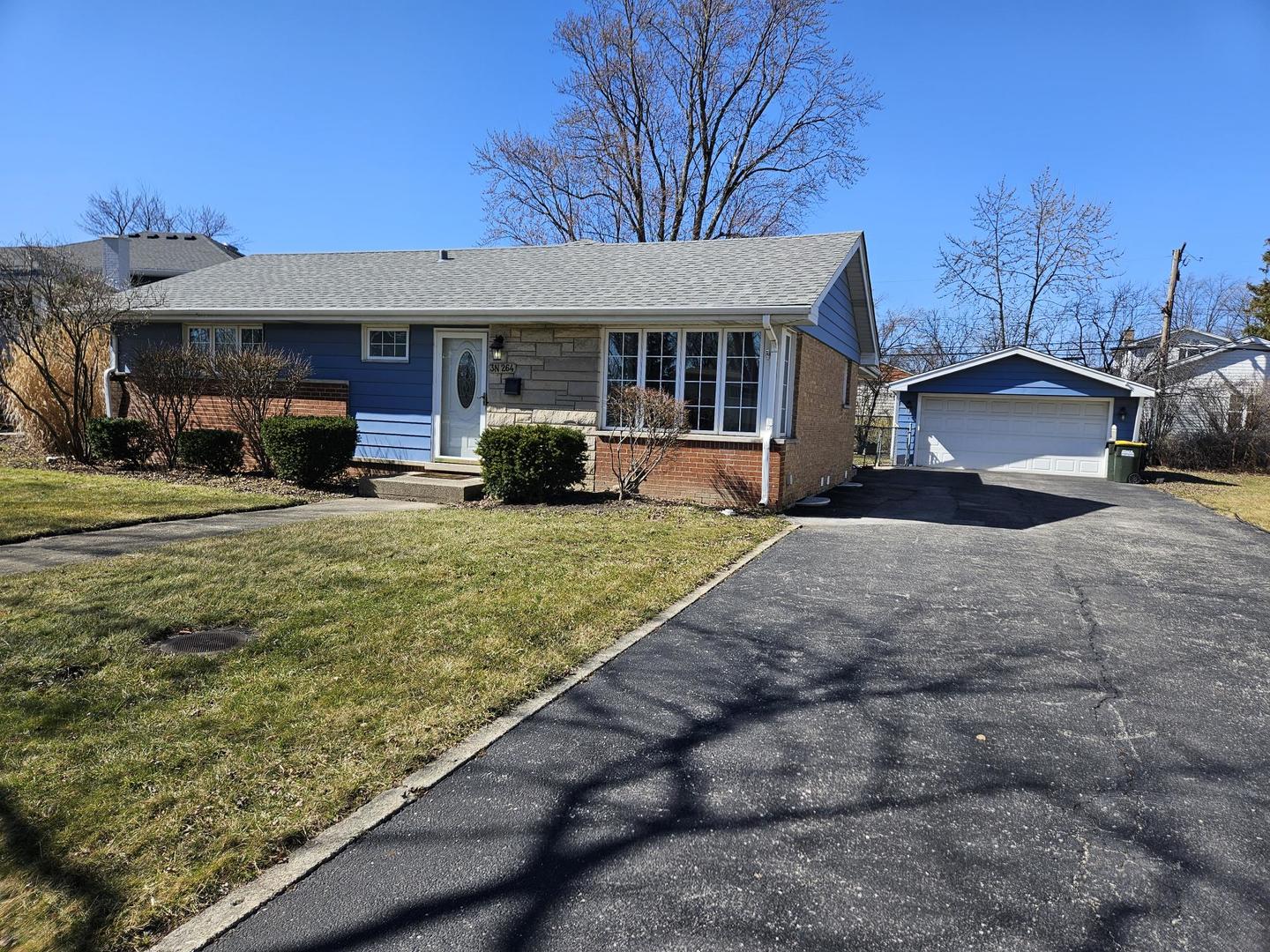 3N264 N Howard Avenue, Elmhurst, IL 60126