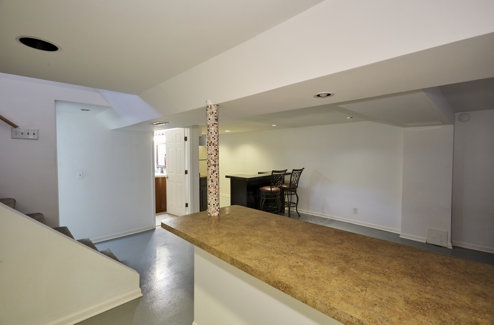 3N264 N Howard Avenue, Elmhurst, IL 60126