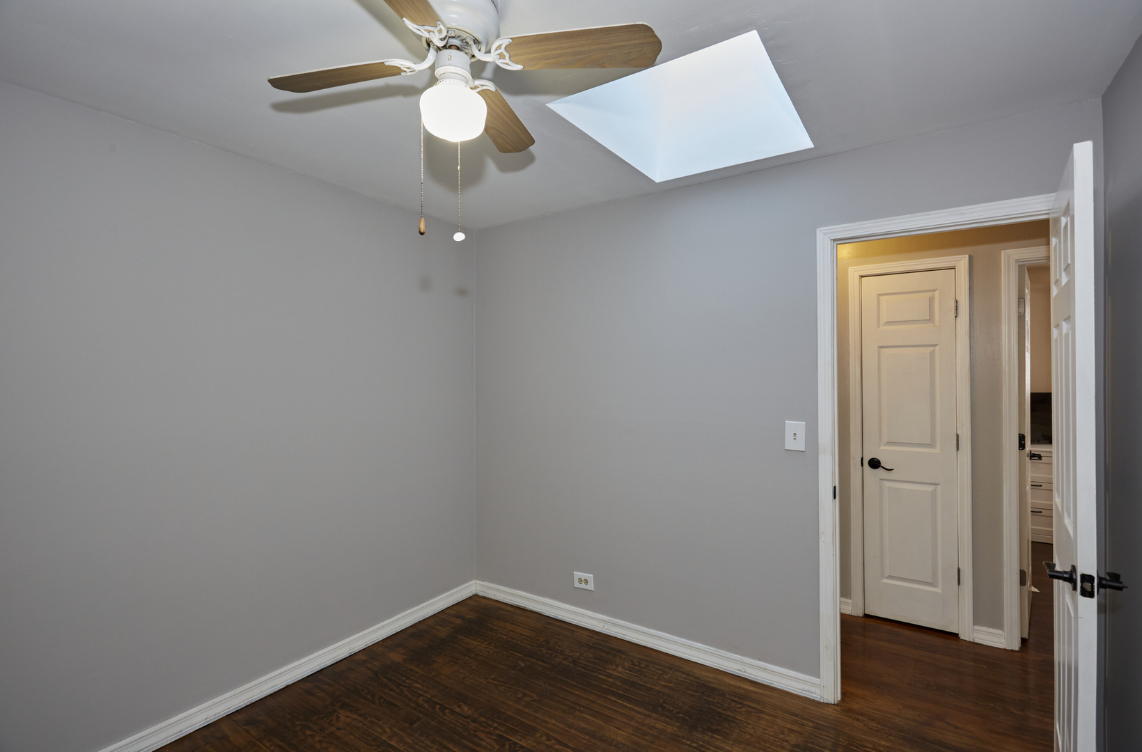 3N264 N Howard Avenue, Elmhurst, IL 60126