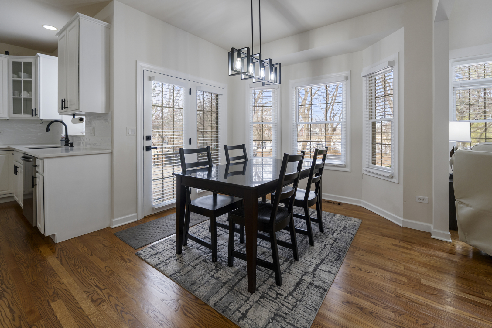 527 Ridgelawn Trail, Batavia, IL 60510