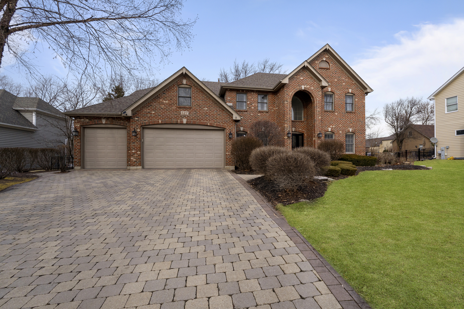 527 Ridgelawn Trail, Batavia, IL 60510