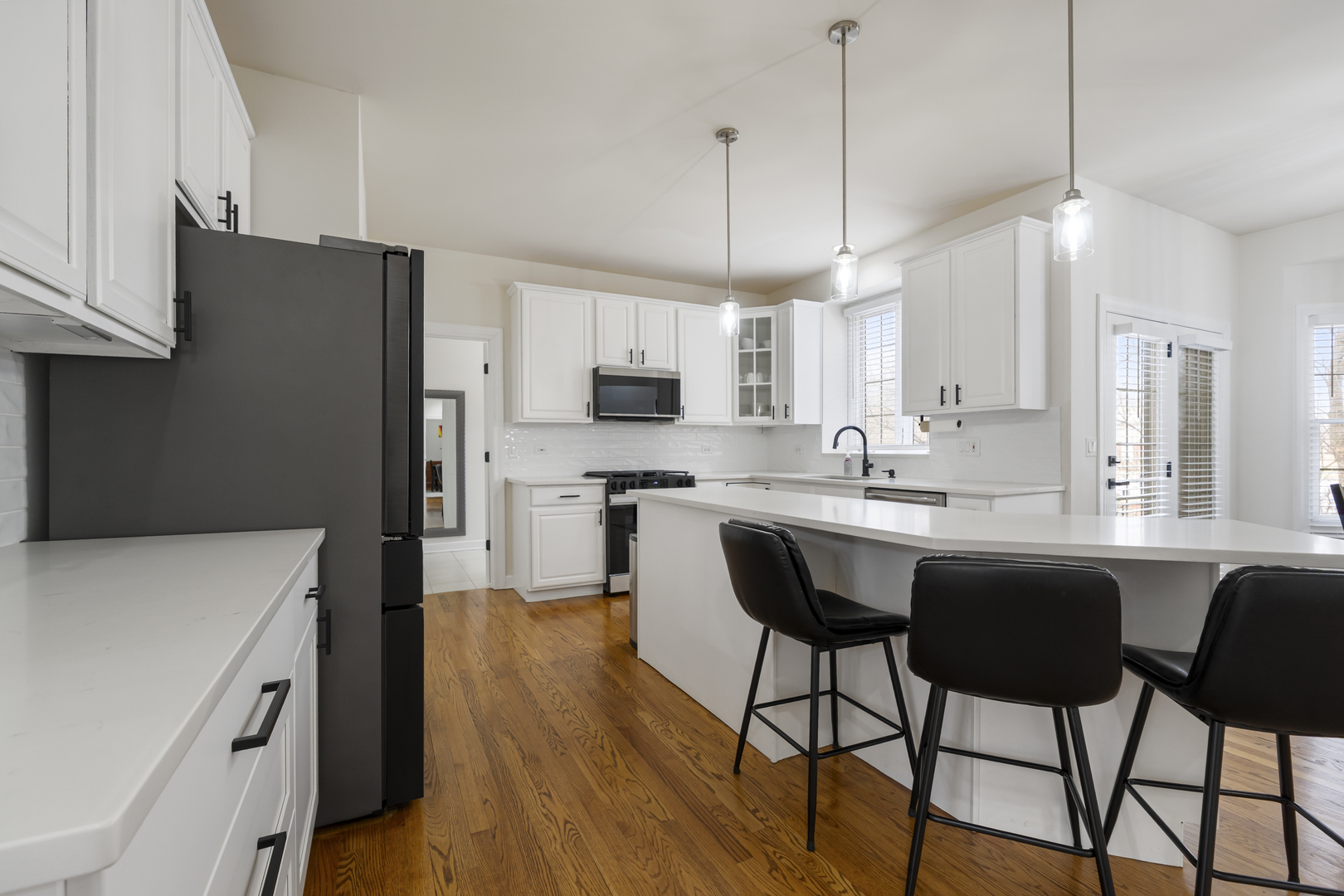 527 Ridgelawn Trail, Batavia, IL 60510