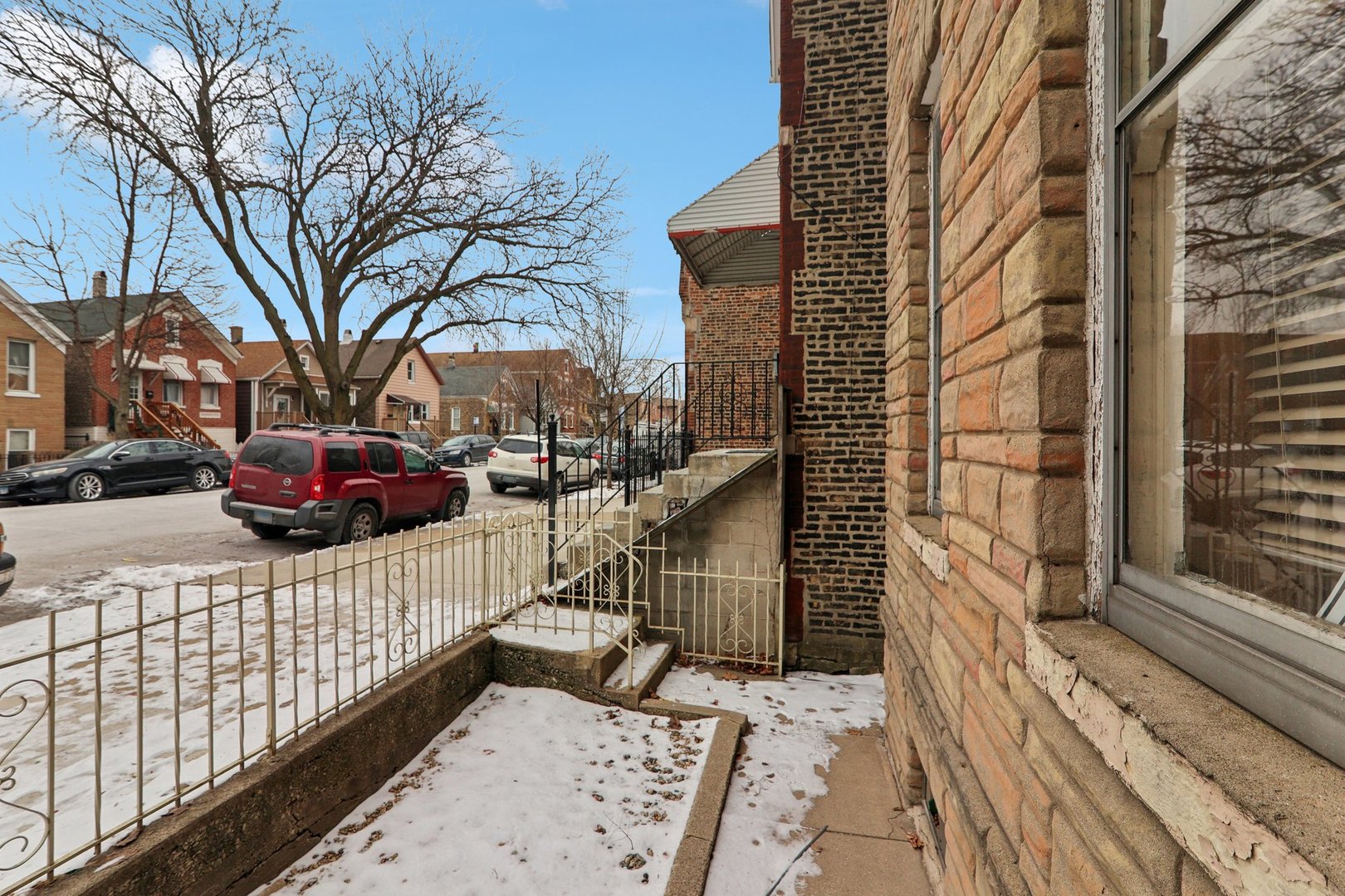 3710 S Wood Street, Chicago, IL 60609