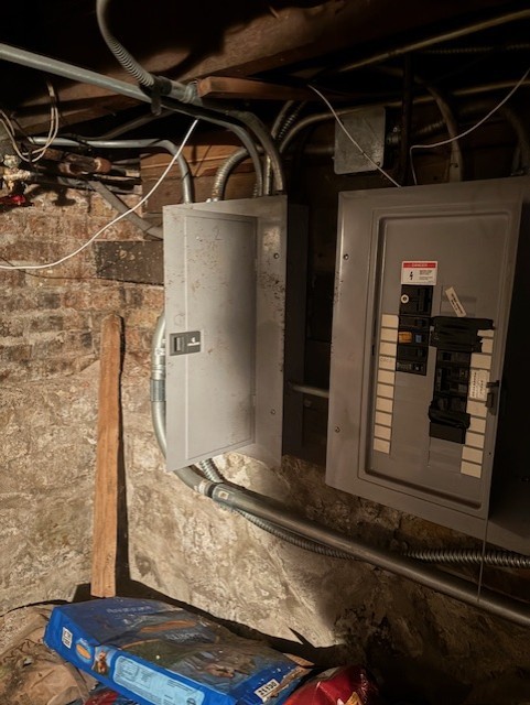 3710 S Wood Street, Chicago, IL 60609