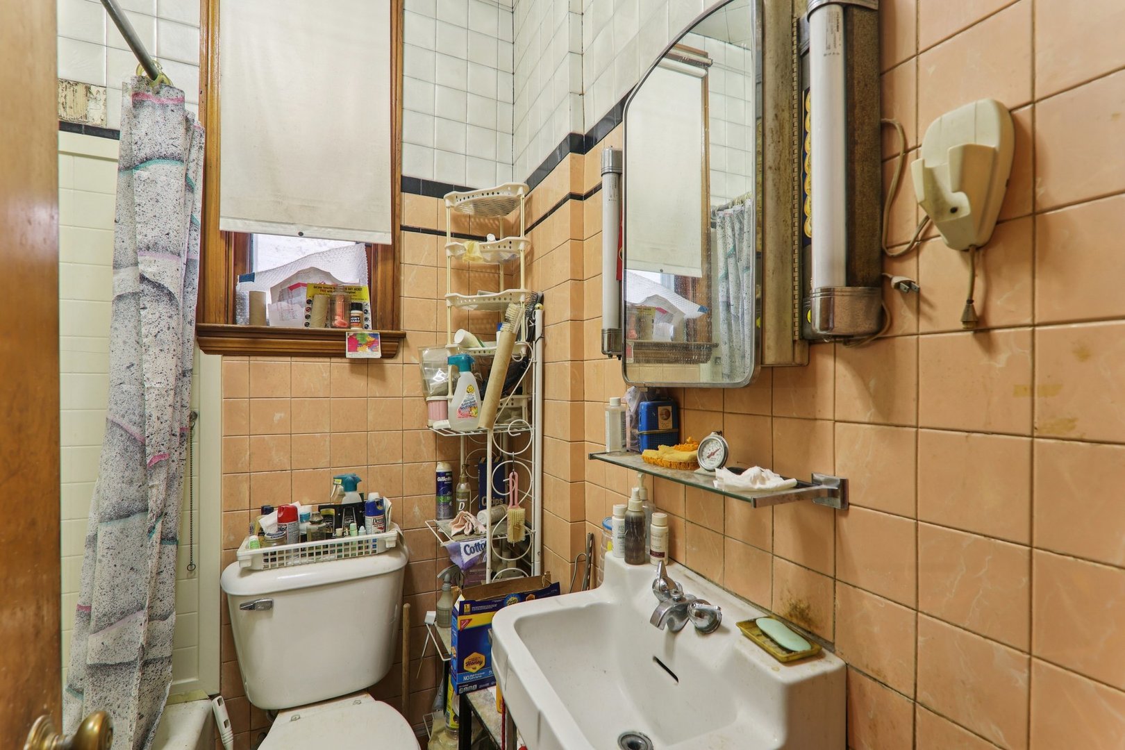 3710 S Wood Street, Chicago, IL 60609