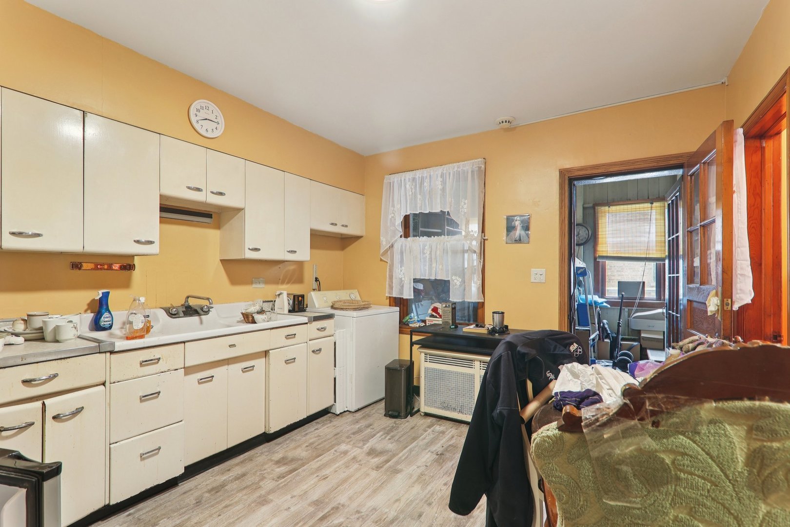 3710 S Wood Street, Chicago, IL 60609