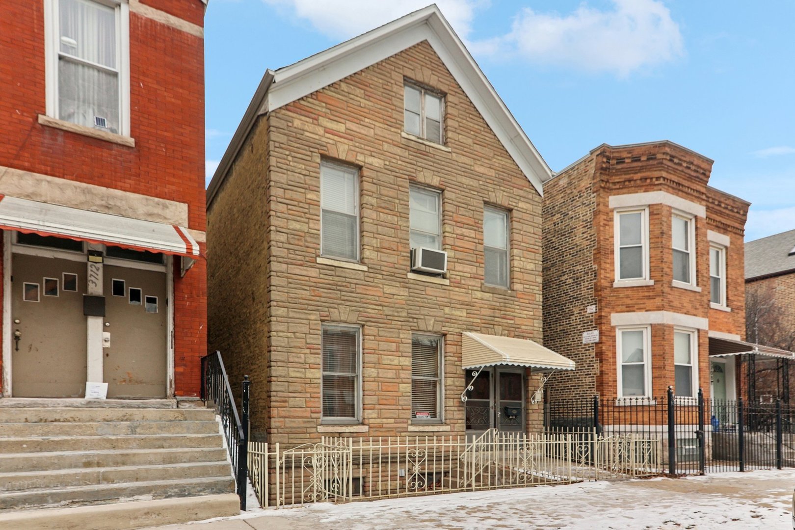 3710 S Wood Street, Chicago, IL 60609