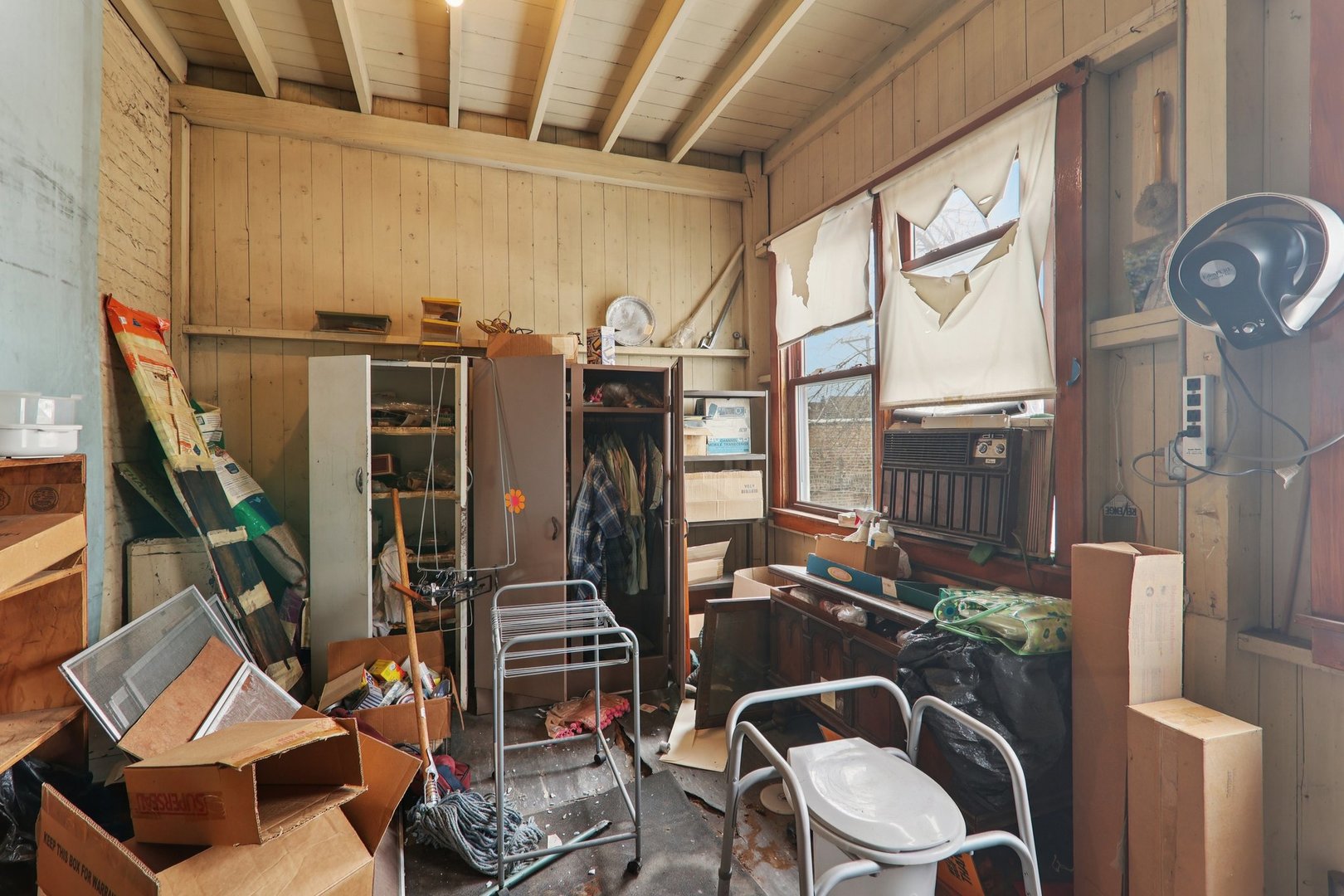 3710 S Wood Street, Chicago, IL 60609