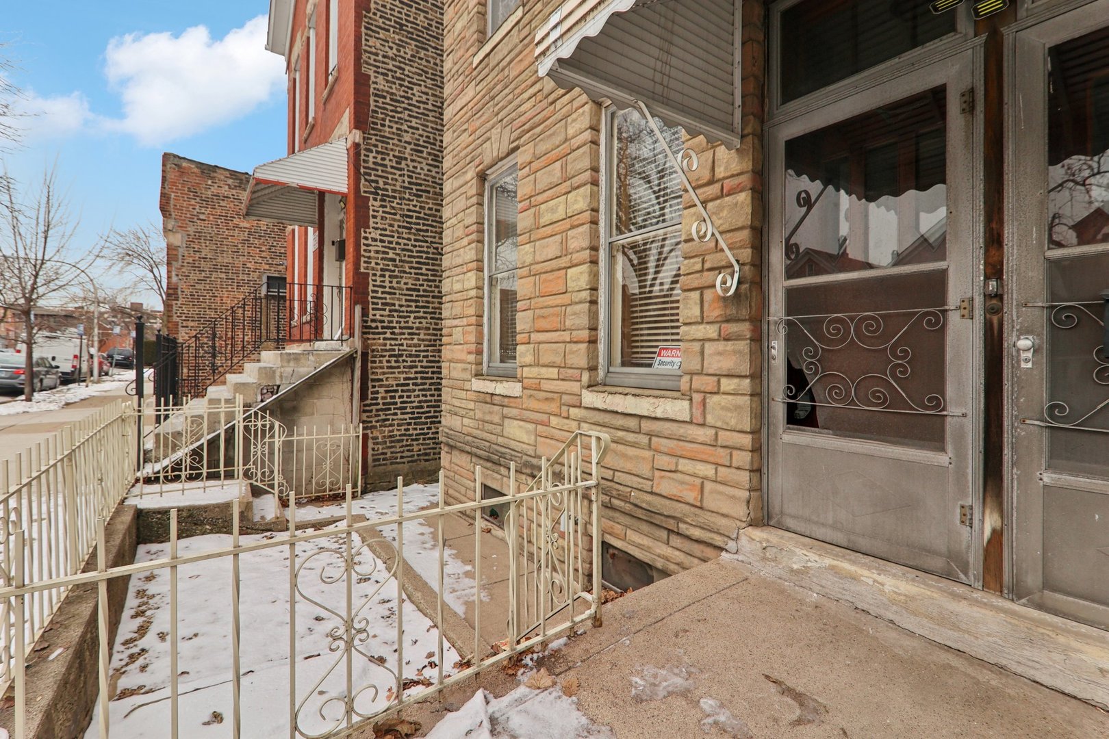 3710 S Wood Street, Chicago, IL 60609