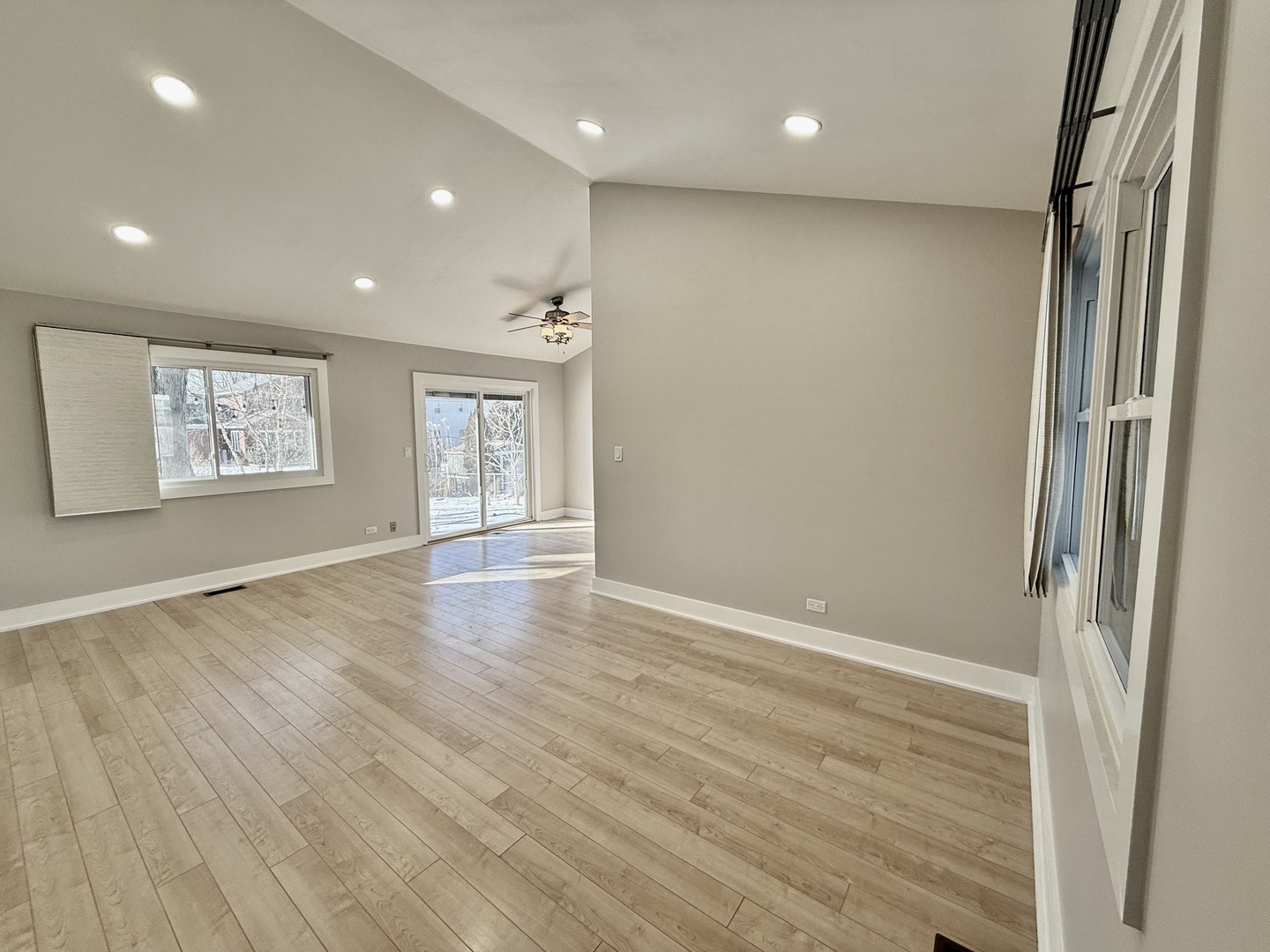 1340 AUBURN Avenue, Naperville, IL 60565