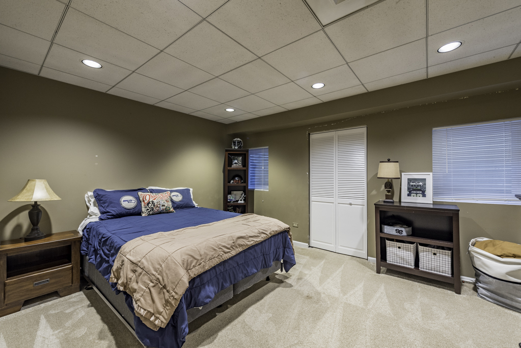 110 Lauralton Street, Lake Bluff, IL 60044